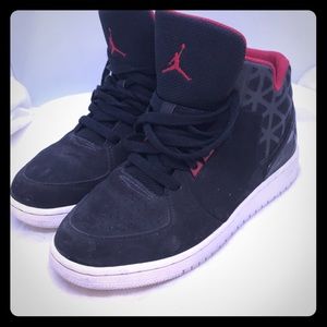 Jordan’s size 5.5youth